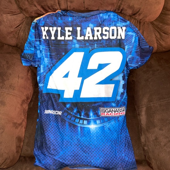 NASCAR Kyle Larson t-shirt - Picture 2 of 3